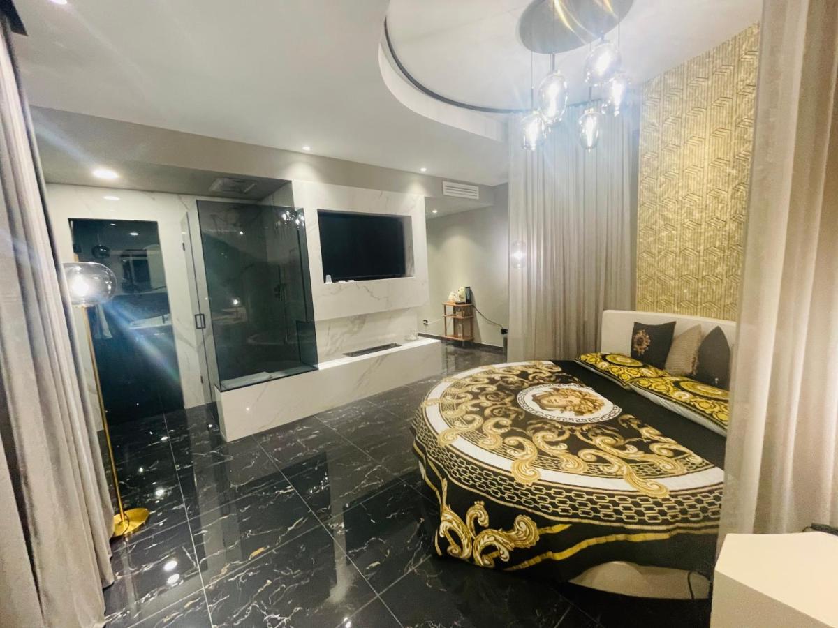 Versace Luxury Room Корлеоне Экстерьер фото
