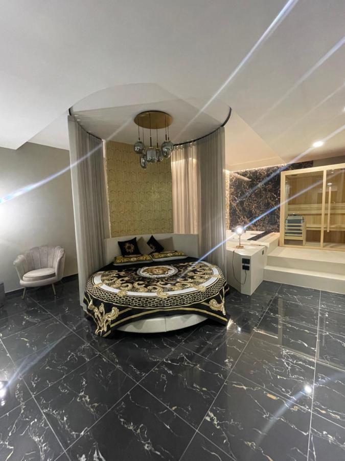 Versace Luxury Room Корлеоне Экстерьер фото