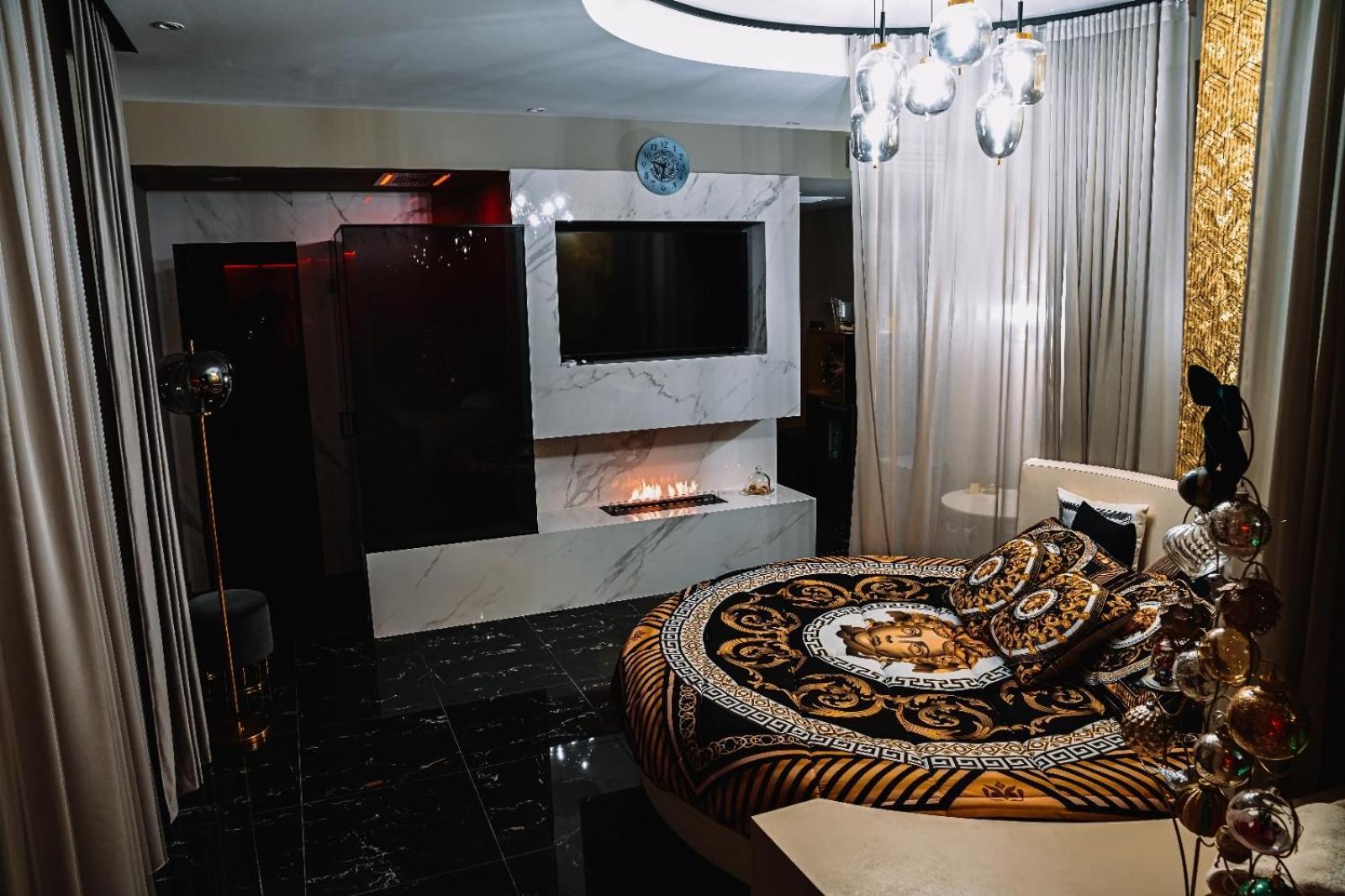 Versace Luxury Room Корлеоне Экстерьер фото