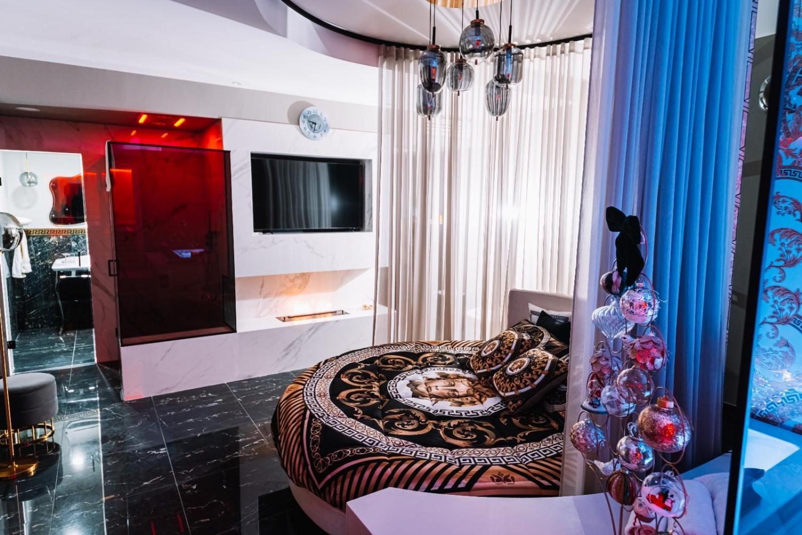 Versace Luxury Room Корлеоне Экстерьер фото
